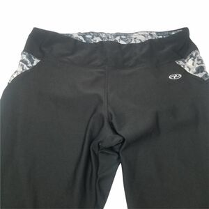 NYL BLACK WITH BLACK CAMO DETAIL. SZ L.